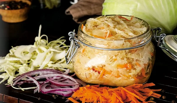 varza murata cu morcovi jpg