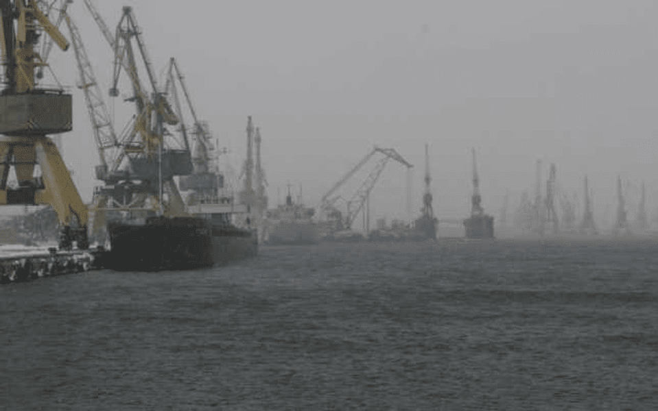 Incendiu la bordul unei nave aflate în Portul Constanța