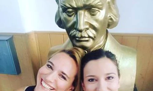 Andreea Esca și Dana Rogoz au fost invitate la Dimineața n Mare Fel, la Radio 21 jpeg