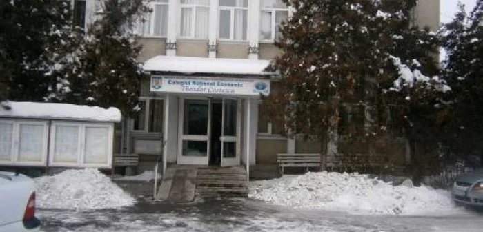 Acesta este colegiul unde a avut loc incidentul