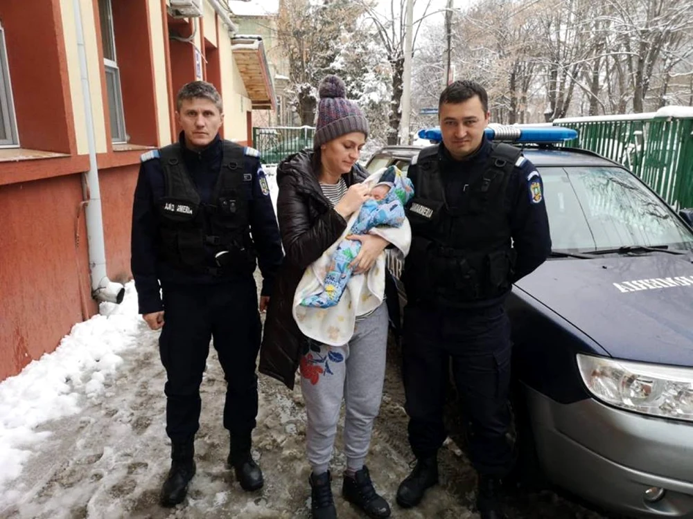 Bebeluşul a ajuns la Spitalul de Pediatrie din Ploieşti FOTO IJJ Prahova