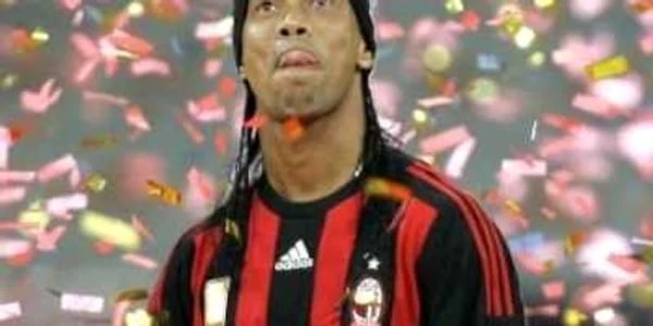 Ronaldinho se simte bine la AC Milan!