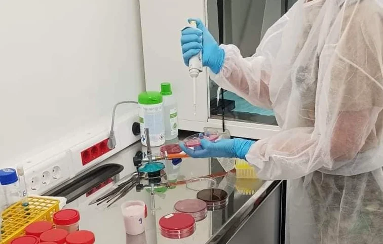 Laborator. FOTO Facebook Institutul Naţional de Cercetare-Dezvoltare Medico-Militară „Cantacuzino”