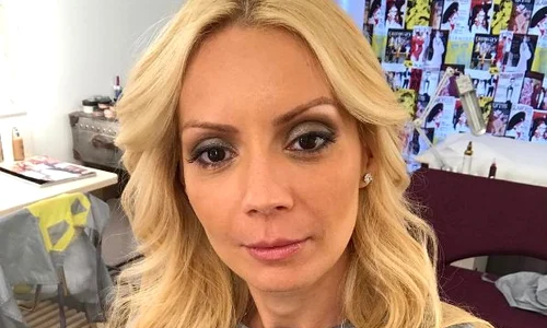 Daciana Sarbu 40 de ani jpeg