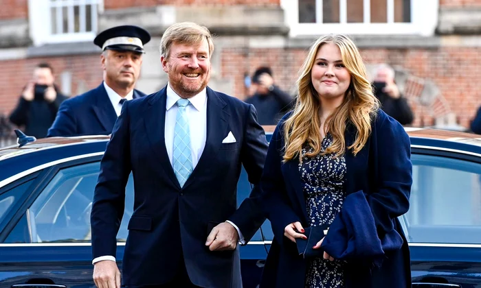 Printesa mostenitoare Catarina Amalia a Olandei   RVD Koninklijk Huis si Regele Willem Alexander (2) jpg