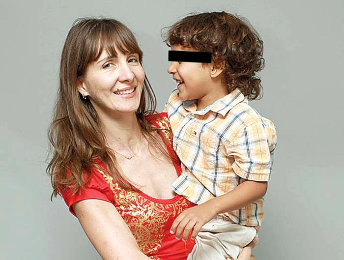 
    Anamaria se luptă de patru ani pentru Anthony (6 ani)  