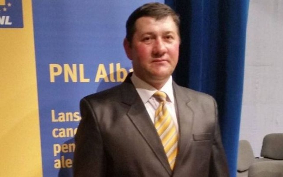 Primarul comunei Vinţu de Jos, Petru Ioan Barbu, a fost găsit spânzurat