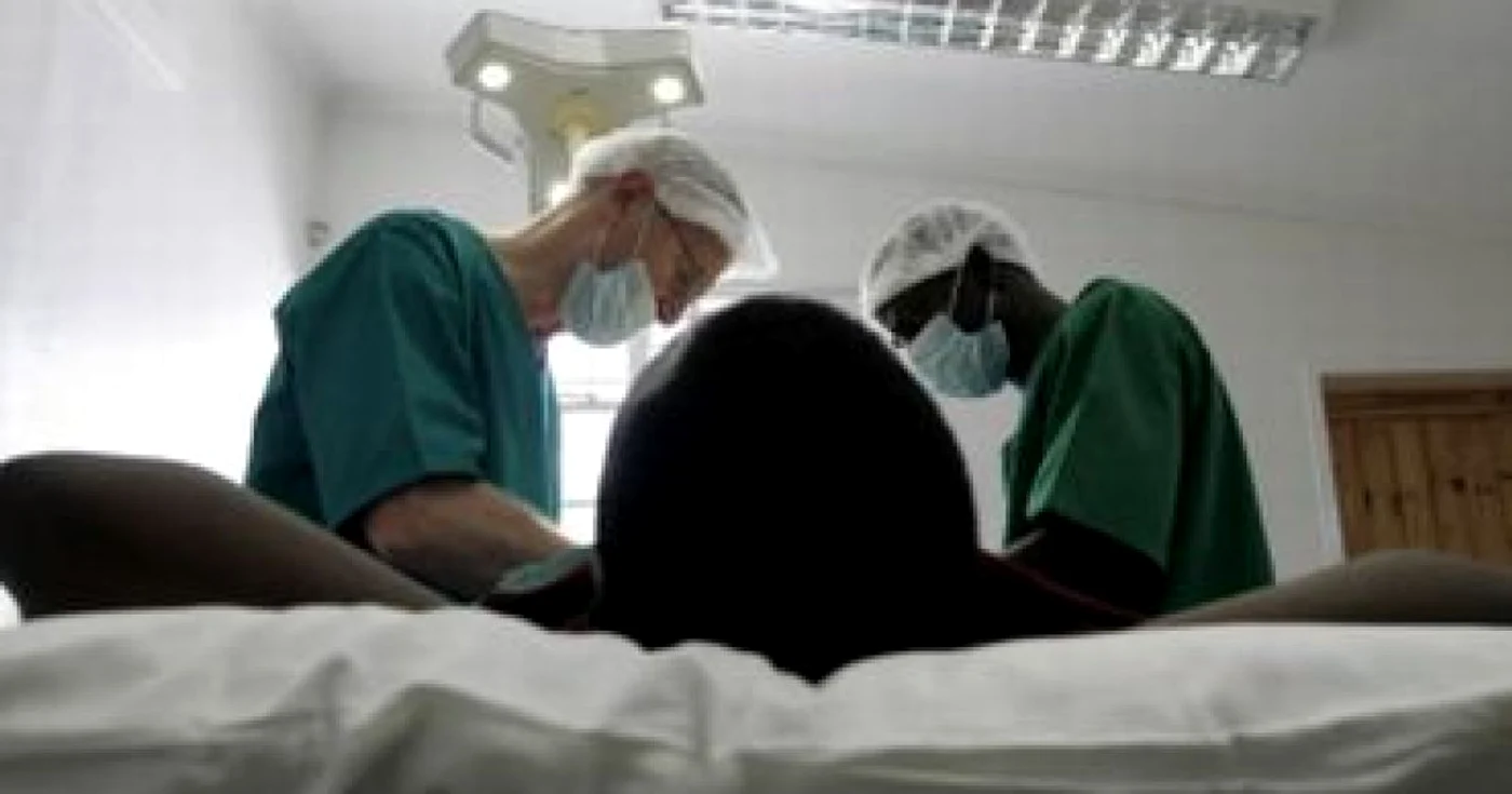 Americanii ar putea fi circumcişi, măsură preventivă pentru răspândirea virusului HIV