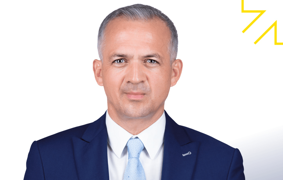 Fost șef la Poliţia de Frontieră, la conducerea asociației care promovează turismul în Timiș