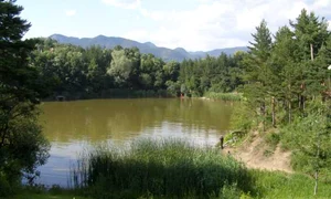 lacul fara fund jpeg