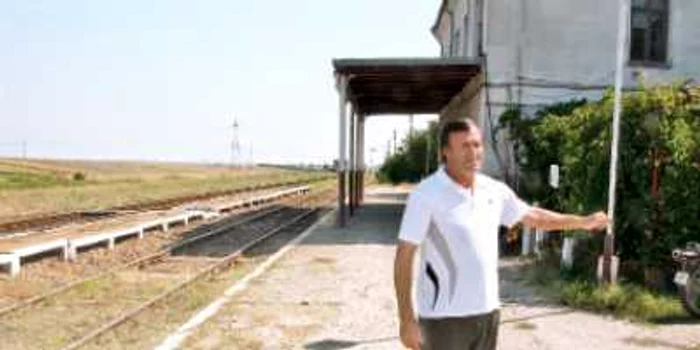 VIDEO Omul mai tare decât trenul NATO