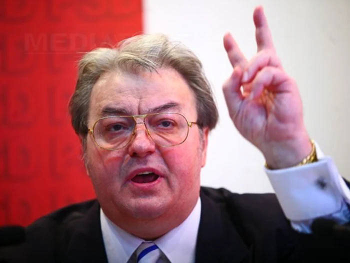 Corneliu Vadim Tudor. FOTO: e-stireazilei.ro