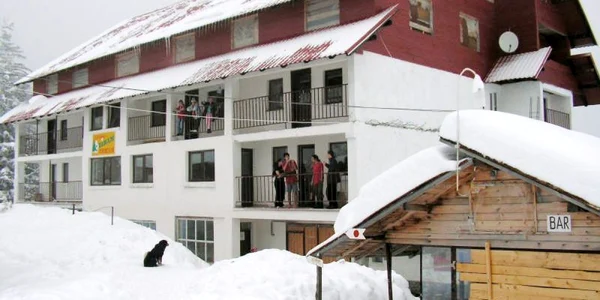 Cabanele din munţi vor fi pline de Revelion