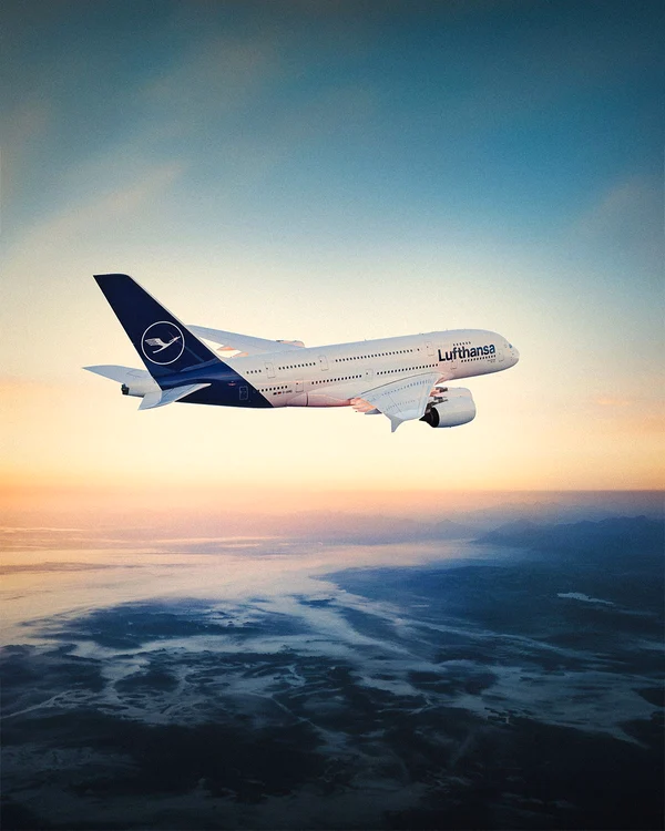 O aeronavă Lufthansa a trecut printr-un incident șocant (Foto: Facebook)