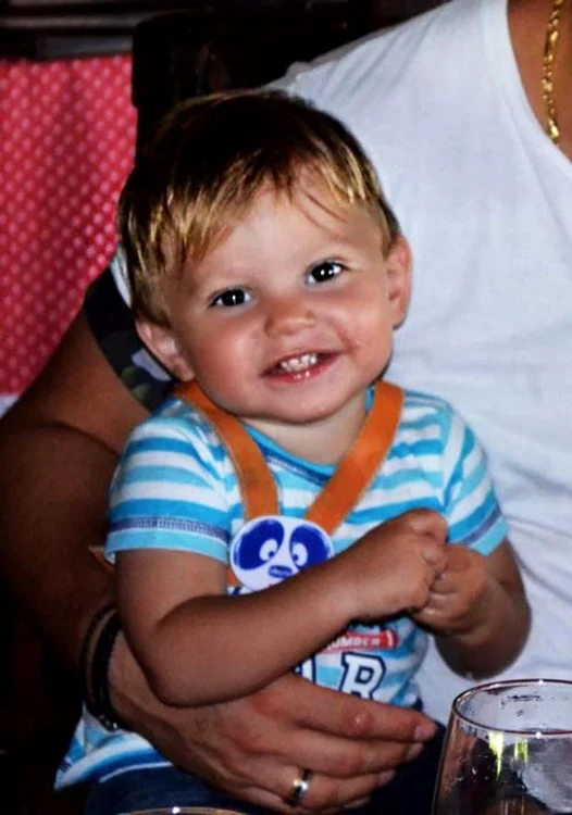 Zâmbetul lui Angelo este molipsitor 