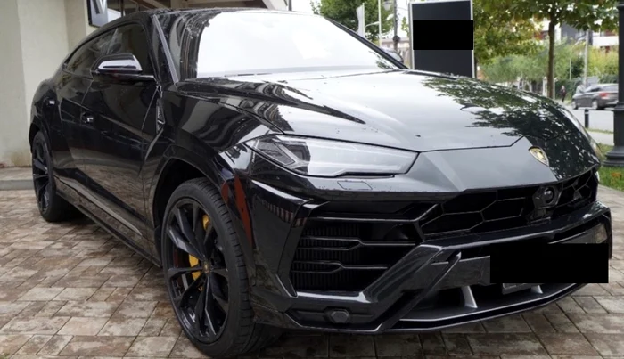 Lamborghini Urus una dintre mașinile de lux confiscate de DIICOT FBI și IRS în urma unor percheziții