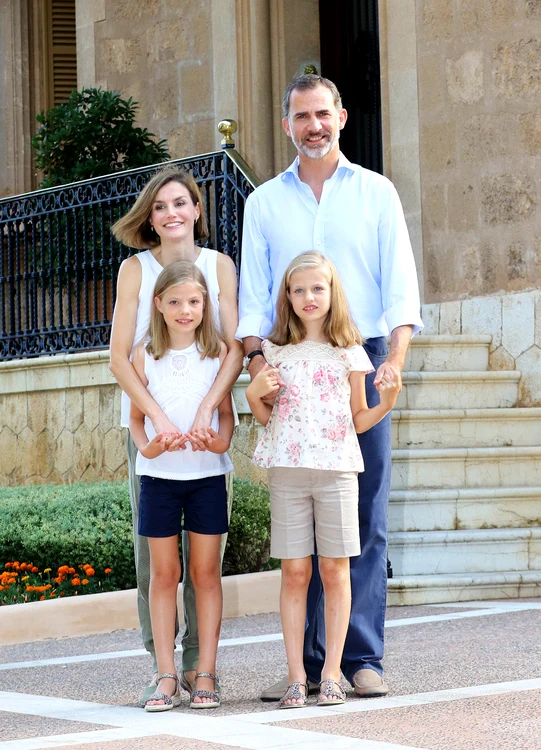 regina letizia hepta 2107671 jpeg