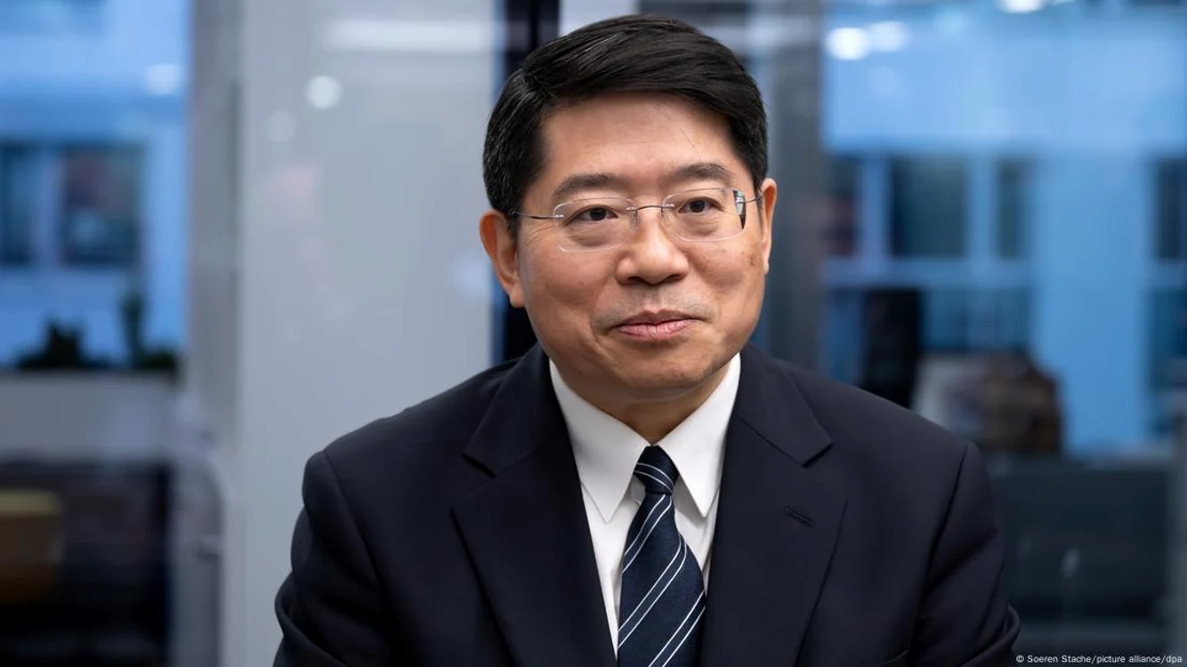 Deng Hongbo, ambasadorul Chinei la Berlin FOTO: X
