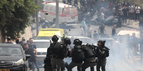 Ciocniri la Ierusalim intre palestinieni si fortele israeliene FOTO EPA-EFE