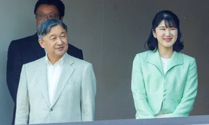 Prințesa Aiko și Împăratul Naruhito la turneul de baseball   Agenția Imperială (5) jpg