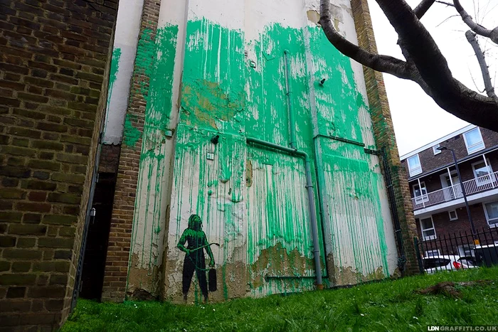 Pictura murală a stârnit mare vâlvă în Londra FOTO: X