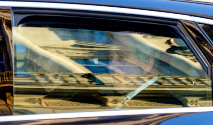 Charles și Camilla în drum spre spital, Profimedia jpg