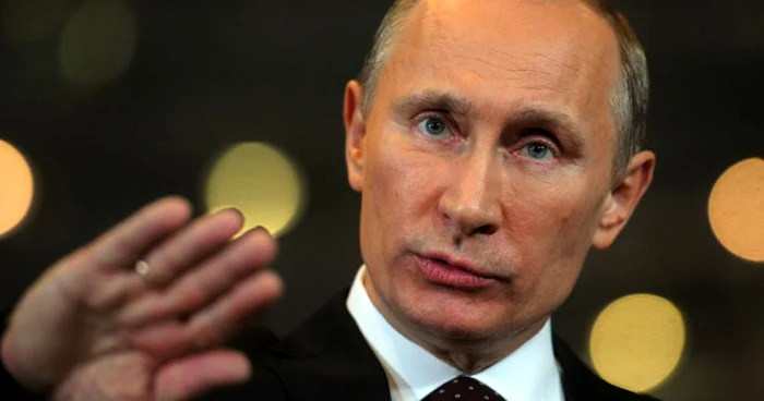 Vladimir Putin este considerat un lider strălucit printre conaţionalii săi.  FOTO: Reuters