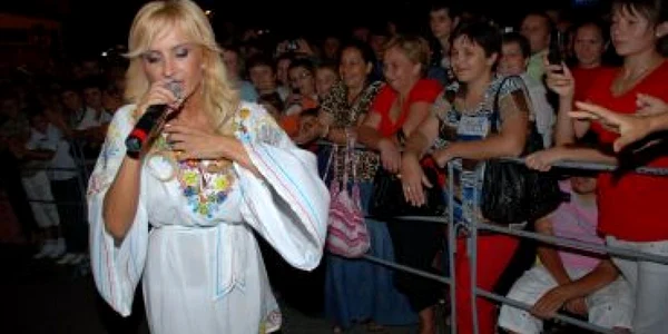 Botoşani:Daniela Gyorfi a electrizat publicul