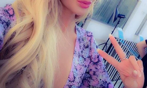 denisa botcari jpeg