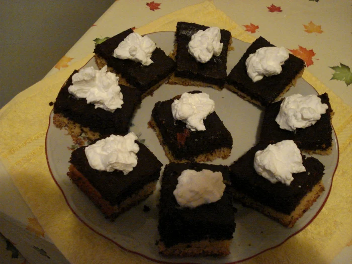 Prăjitură marmorată