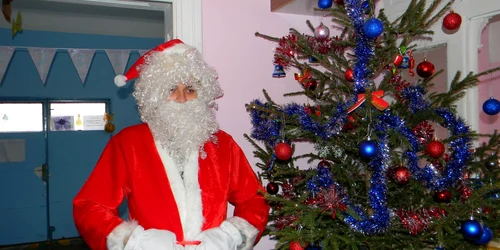 Moş Crăciun de închiriat