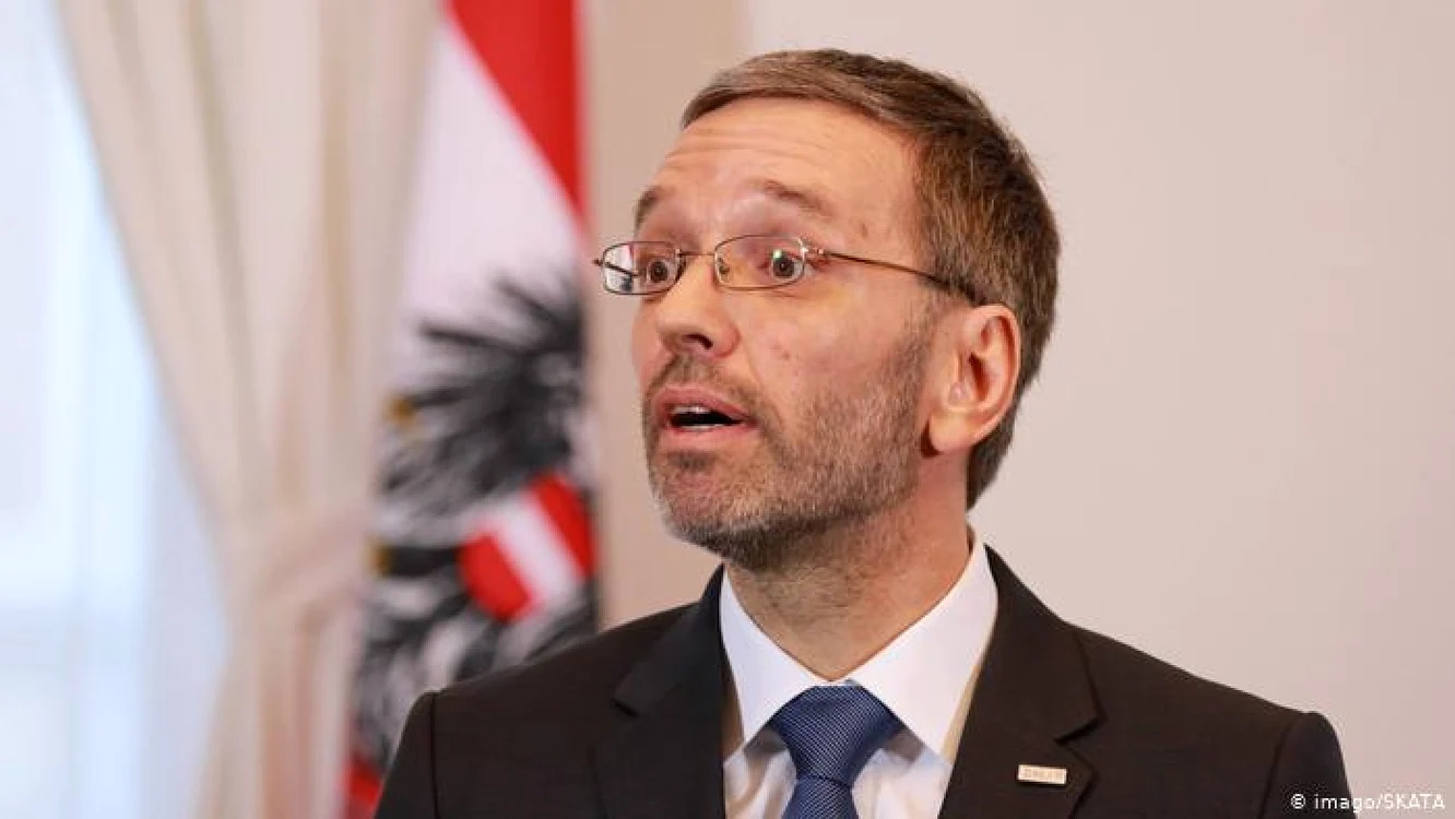 Herbert Kickl, partizanul unei abordări conspiraţioniste în cadrul pandemiei de COVID-19