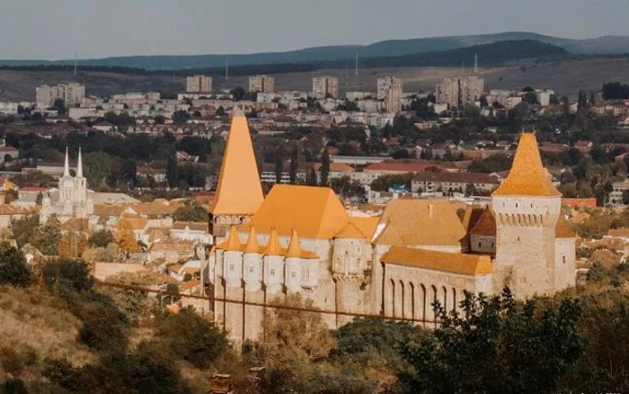 Castelul Corvinilor. FOTO: Lucian Ignat.