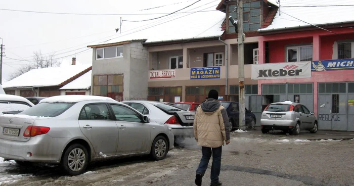 Mecanicii fac cu greu faţă solicitărilor venite din partea clienţilor.