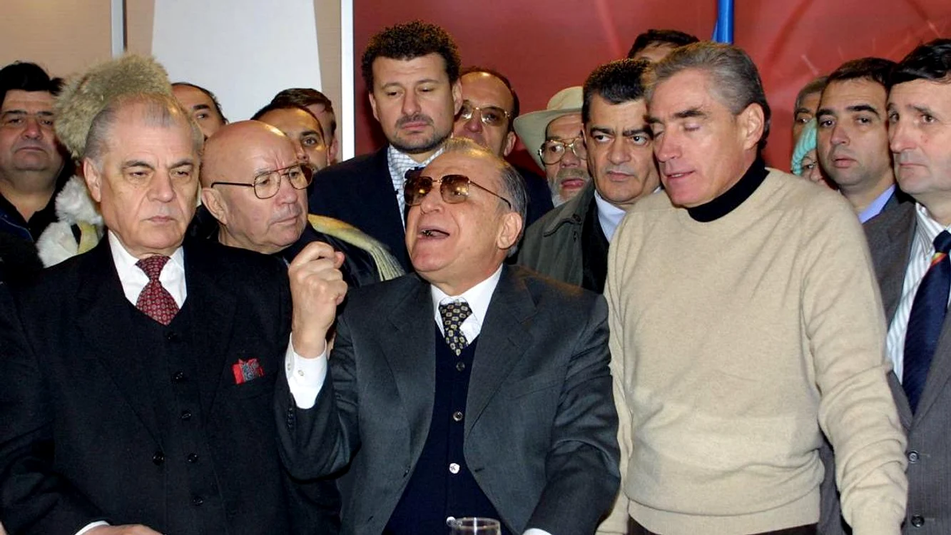 Ion Iliescu și Petre Roman, trimiși în judecată în dosarul Mineriadei. 
