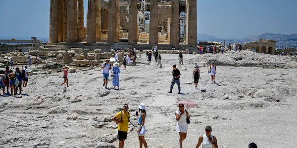 grecia record turisti caldura jpg