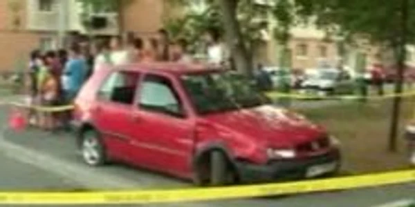 Aceasta este una din maşinile implicate în accident 
