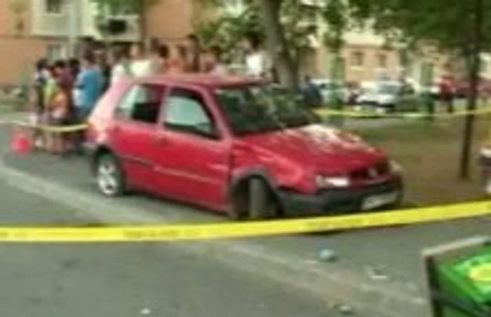 Aceasta este una din maşinile implicate în accident