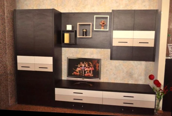 La ce mobilier fac reclama fetele de la Bambi