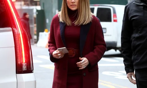 Actress Jennifer Lopez arrives on set for 'Second Act' in New York City jpeg