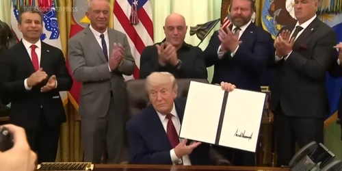 trump ordin psihedelice captura video AP jpg