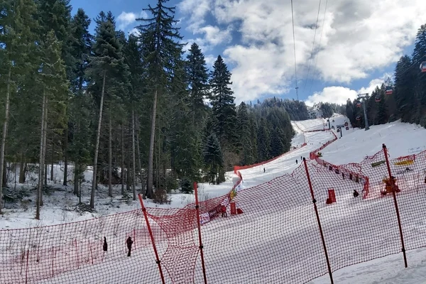 Investiții de 32 milioane euro în domeniul schiabil Poiana Brașov