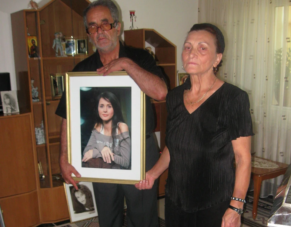 
    Părinții Mădălinei Manole au suferit enorm după pierderea fiiceifoto: Click!  