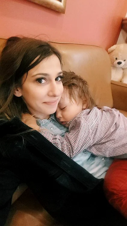 Vlad nu a fost deranjat de mama sa atunci când l-a apucat somnul chiar înainte de intrarea la dentist