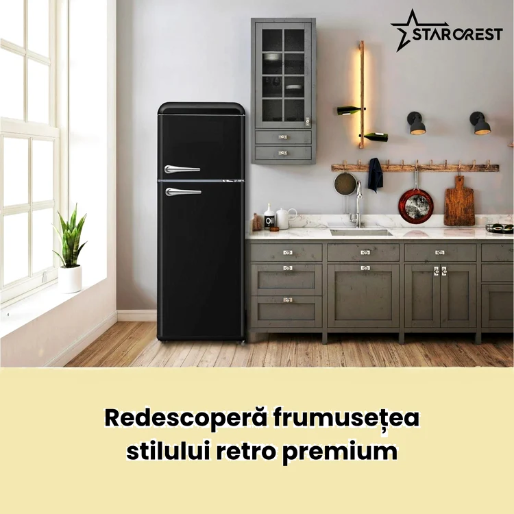 Frigiderul modern cu design retro Starcrest SRF-208BK într-o bucătărie cu aspect vintage/Starcrest