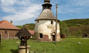 biserica rotonda jpg