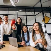 Angajati ferici FOTO CPO Magazine jpg