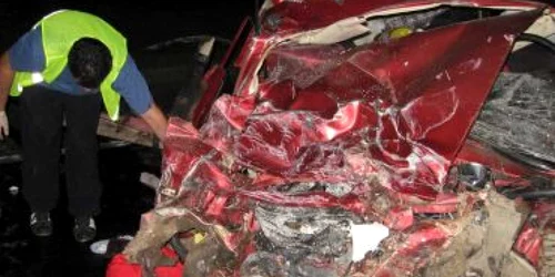 Bacău: Un tânăr și-a pierdut viața și alți șase au intrat în spital