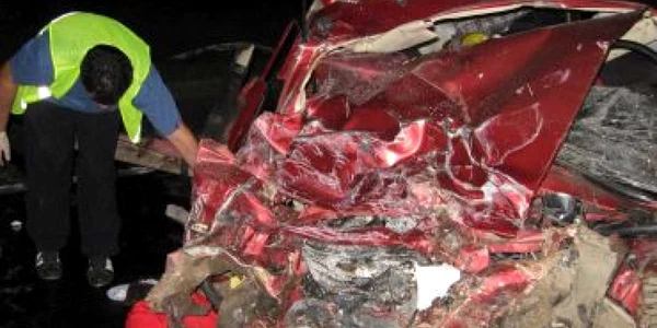 Bacău: Un tânăr și-a pierdut viața și alți șase au intrat în spital
