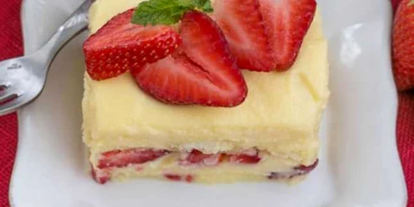 tiramisu cu capsuni